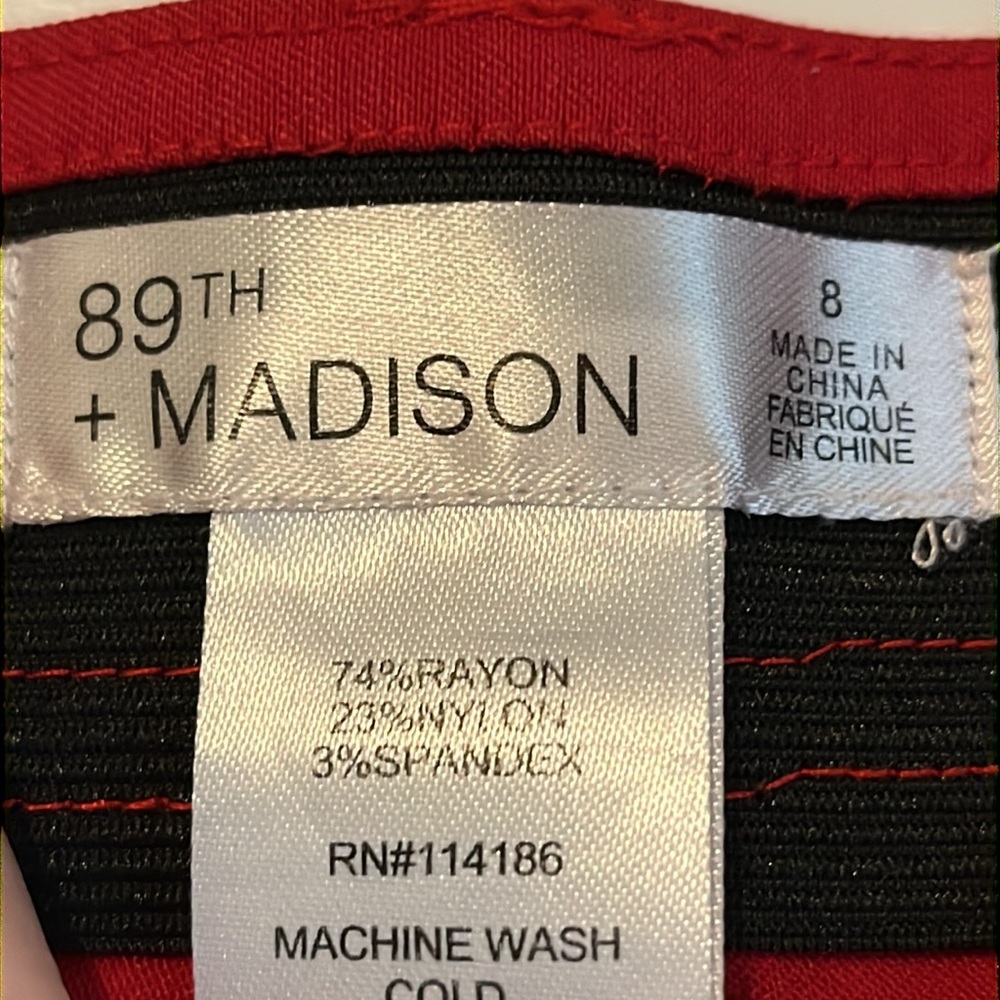 ⚡️ 3 for $30 ⚡️ 89th & Madison Red Capri Pants - Picture 8 of 9